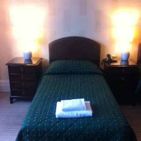 Hotel Lisdoonie 2*
