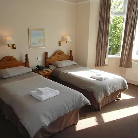 Hotel Lisdoonie 2*