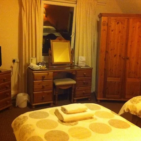 Hotel Lisdoonie 2*
